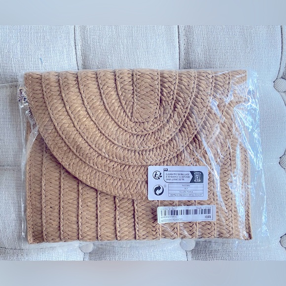 Flap Straw Bag (Spring Sale Pick!) - Picture 10 of 11